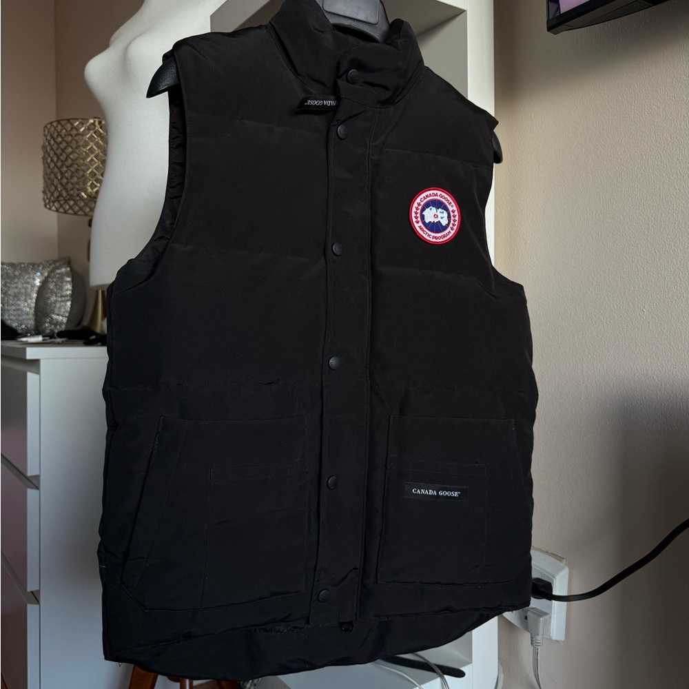Canada Goose Black Padded Vest